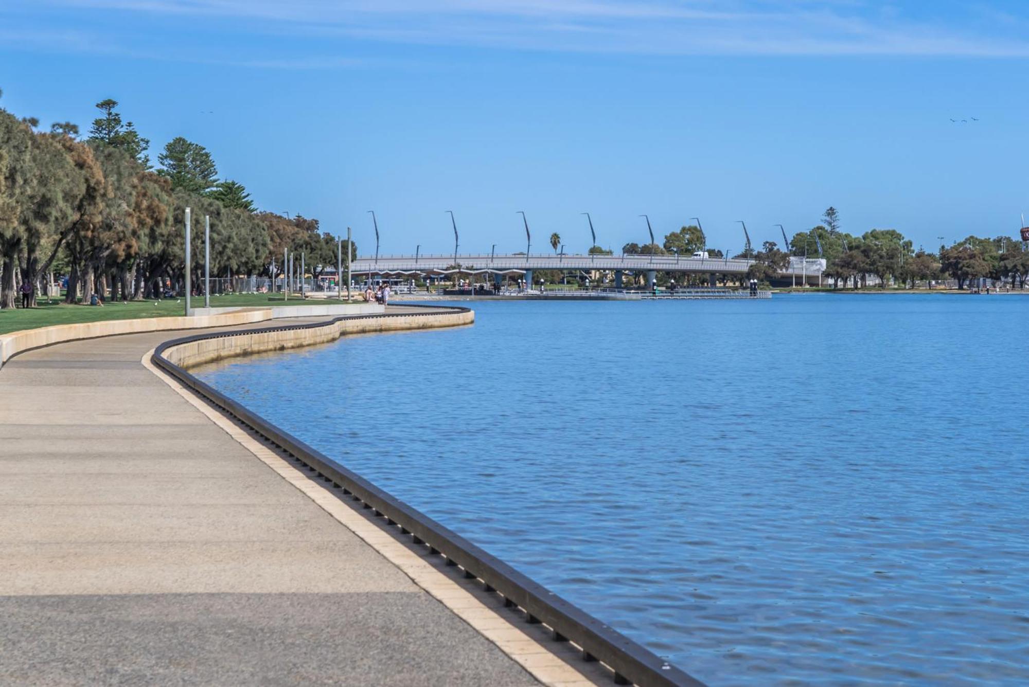 Beam5 - Sandy Retreat: Your Perfect Beach Getaway In Silversands Villa Mandurah Bagian luar foto