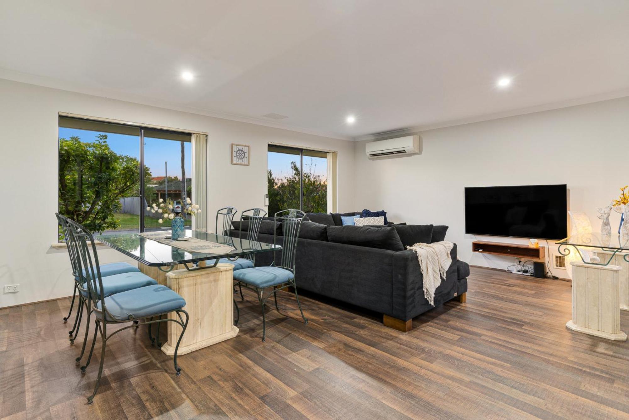 Beam5 - Sandy Retreat: Your Perfect Beach Getaway In Silversands Villa Mandurah Bagian luar foto