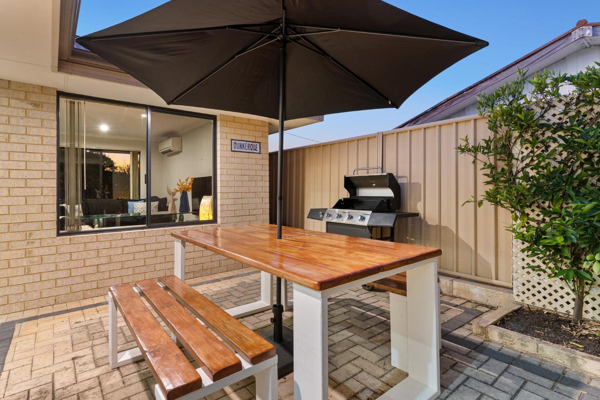 Beam5 - Sandy Retreat: Your Perfect Beach Getaway In Silversands Villa Mandurah Bagian luar foto